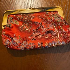 Vintage Chinese/Asian coin/clutch/wallet/purse hand embroidered red clasp close